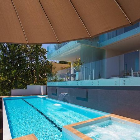 Opatija Deluxe Apartment With Swimming Pool ภายนอก รูปภาพ